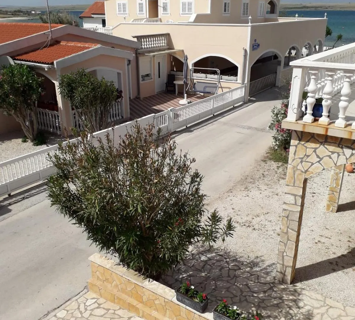 Apartmani Borovec Vir 0*,  Croatia