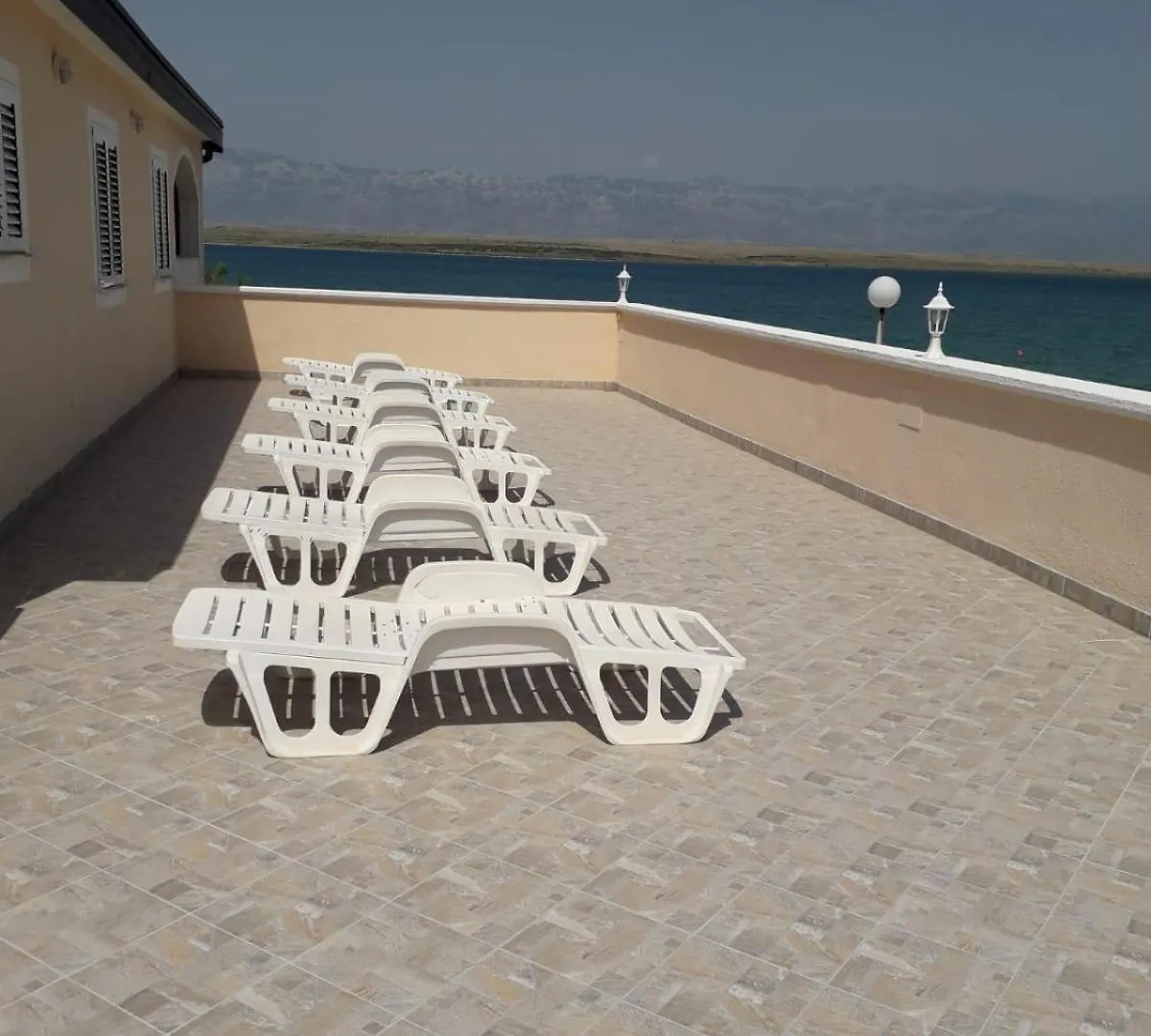 Apartmani Borovec Vir
