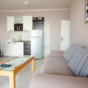  Apartment Paradiso